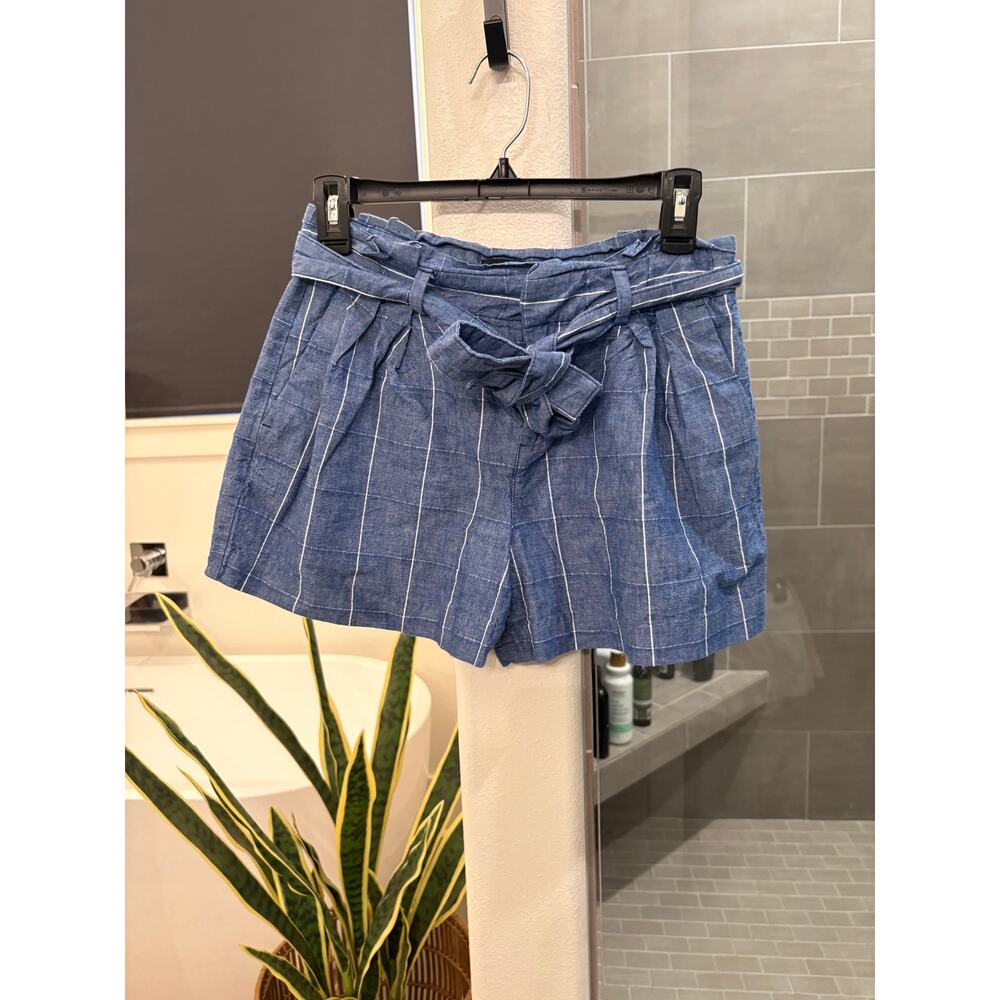 Banana Republic Removable tie waist shorts